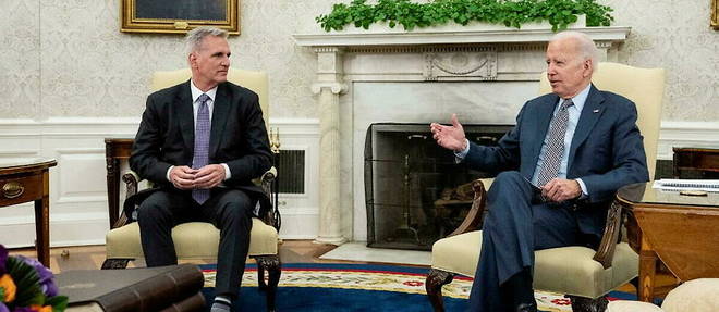 Biden negocie un accord avec le president de la Chambre des Representants, le republicain Kevin McCarthy
