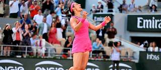 Caroline Garcia s'est qualifiée dans la douleur pour le deuxième tour de Roland-Garros.

