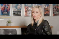 Lea Drucker fait partie des comediennes ayant accepte de temoigner dans le documentaire de Laurie Cholewa.
