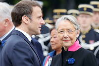 Entre Emmanuel Macron et Elisabeth Borne, les tensions sont de plus en plus apparentes.

