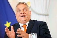 La presidence de l'UE exercee par la Hongrie a partir du 1er juillet 2024 seme la consternation au parlement europeen et dans certaines capitales a l'heure ou le gouvernement de Viktor Orban se demarque de la solidarite europeenne en faveur de l'Ukraine.
