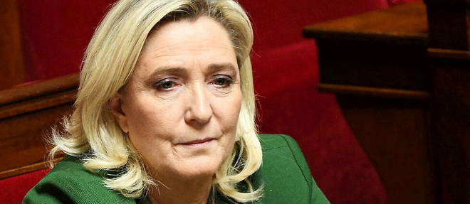 Le parti dirige pendant plusieurs annees par Marine Le Pen est accuse d'avoir ete une  courroie de transmission  du pouvoir russe. 