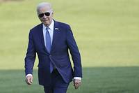 Le président américain Joe Biden a chuté jeudi lors d'une cérémonie militaire.
