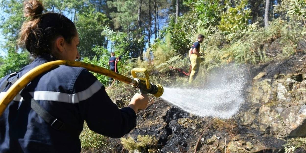 Macron dans le Gard pour préparer l'été après les grands feux de forêt de l'an dernier
