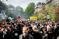 Entre 400 et 600 000 personnes devraient manifester partout en France, selon les renseignements.
