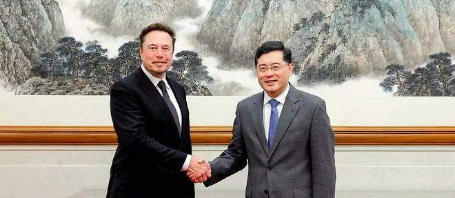 Elon Musk in Beijing on May 30 with the Chinese Minister of Foreign Affairs.
