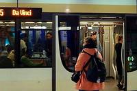 Dans la nuit de vendredi à samedi, un homme est resté coincé dans un volet roulant de la station de métro. (Photo d'illustration)
