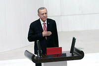 Turquie&nbsp;: apr&egrave;s avoir pr&ecirc;t&eacute; serment, Erdogan appelle &agrave; la&nbsp;&laquo; paix &raquo;