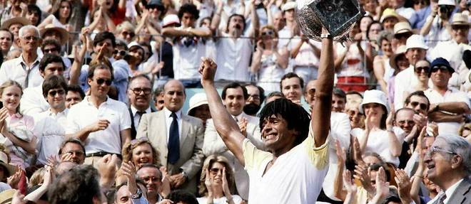 Le 5 juin 1983,  Yannick Noah remporte Roland-Garros en battant Mats Wilander en trois sets (             6-2, 7-5, 7-6).
