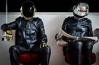 Le duo Daft Punk figure troisième dans le top 10 des artistes produits en France les plus écoutés sur Spotify en dehors de la France.
