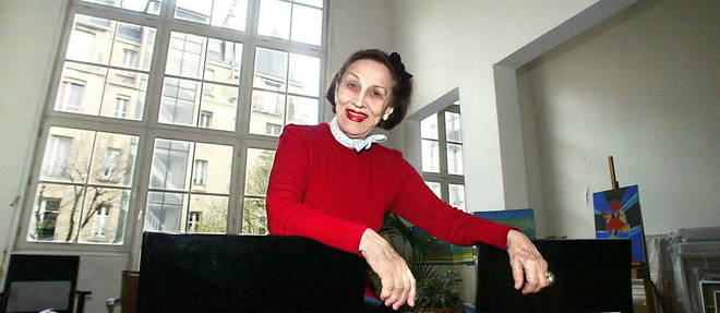 La peintre francaise Francoise Gilot, le 6 avril 2004, dans son atelier a Paris.
La peintre francaise Francoise Gilot, le 6 avril 2004, dans son atelier a Paris.