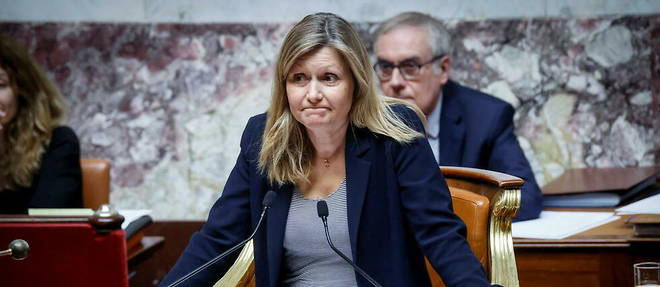 Yael Braun-Pivet devrait bloquer l'examen de la proposition Liot visant l'abrogation de l'age de depart a la retraite a 64 ans.
Yael Braun-Pivet devrait bloquer l'examen de la proposition Liot visant l'abrogation de l'age de depart a la retraite a 64 ans.