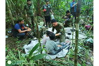 L'armée colombienne a retrouvé quatre enfants sains et saufs dans la jungle, 40 jours après le crash d'un avion.
