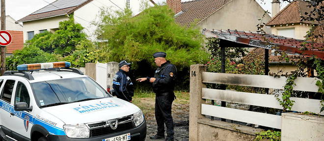 Val-de-Marne : Le Domicile D’un Maire Attaqué à La Voiture-bélier