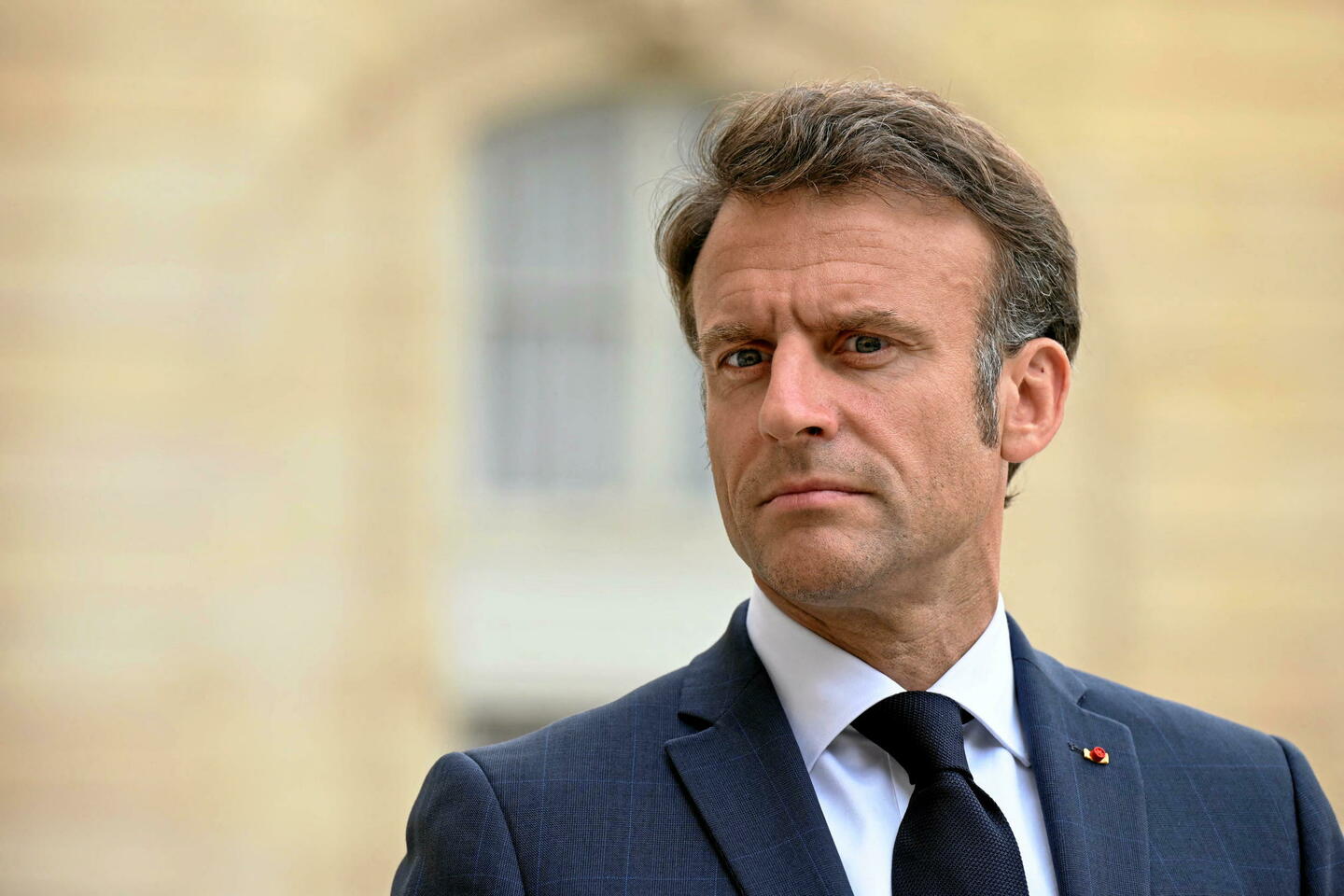 Macron wird die Lage am Sonntagabend mit seinen Ministern bewerten