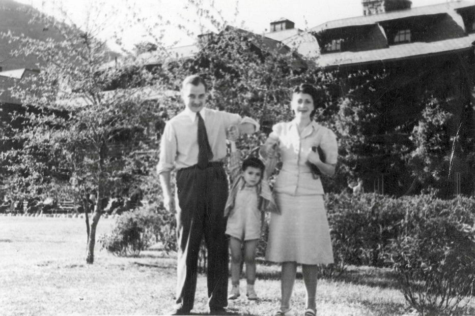 Deportacja.  Martin Carnoy z rodzicami w 1940 r. w Szwecji, po wyjeździe z Polski. 