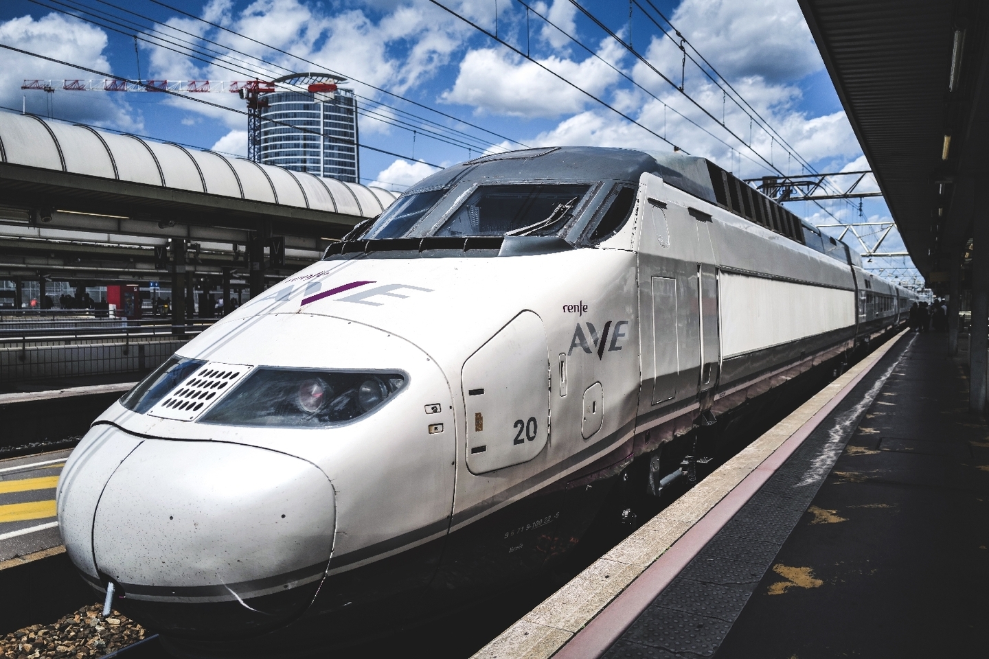 Renfe’s New AVE Train Link from Madrid to Marseille: Affordable Prices and Increased Competition in the French Market