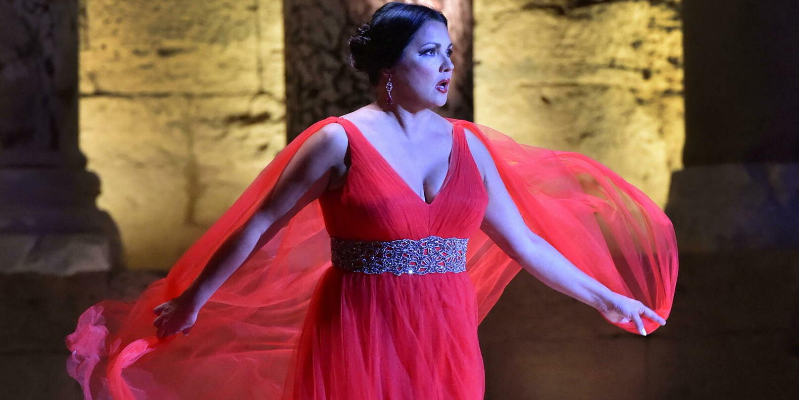 Anna Netrebko electrifies the Chorégies d'Orange Time News