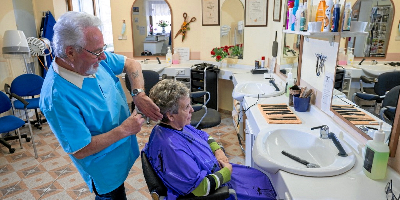 Inflation, recrutement, boom du à domicile dans la région comme  ailleurs, les salons de coiffure en pleine mutation 