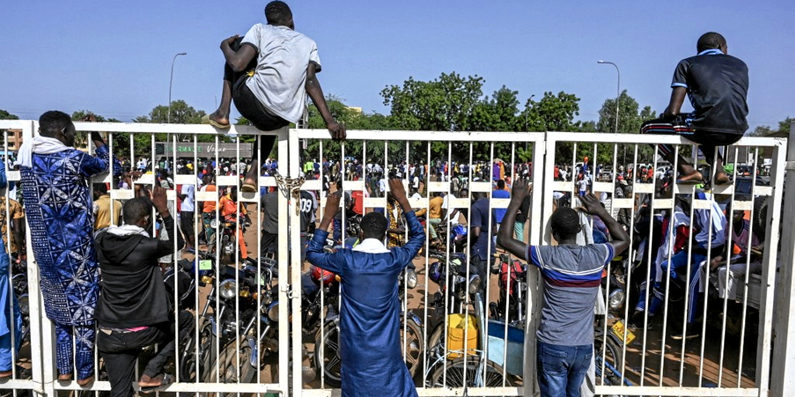 A West African Delegation Arrives in Niger for Diplomatic Mediation