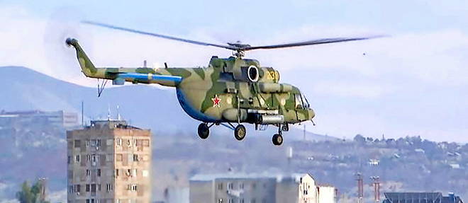 L'helicoptere est un Mi-8. Il est desormais entre les mains de l'armee ukrainienne.
