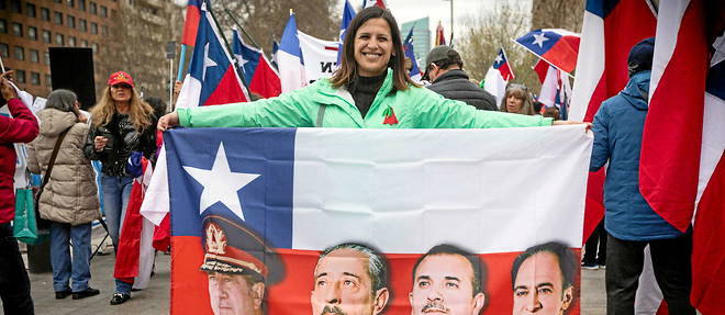 Le 9 septembre 2023, a Santiago, au Chili, une manifestation pro-Pinochet celebrant les cinquante ans du coup d'Etat militaire, mene par le general Augusto Pinochet contre le president socialiste Salvador Allende, le 11 septembre 1973.
