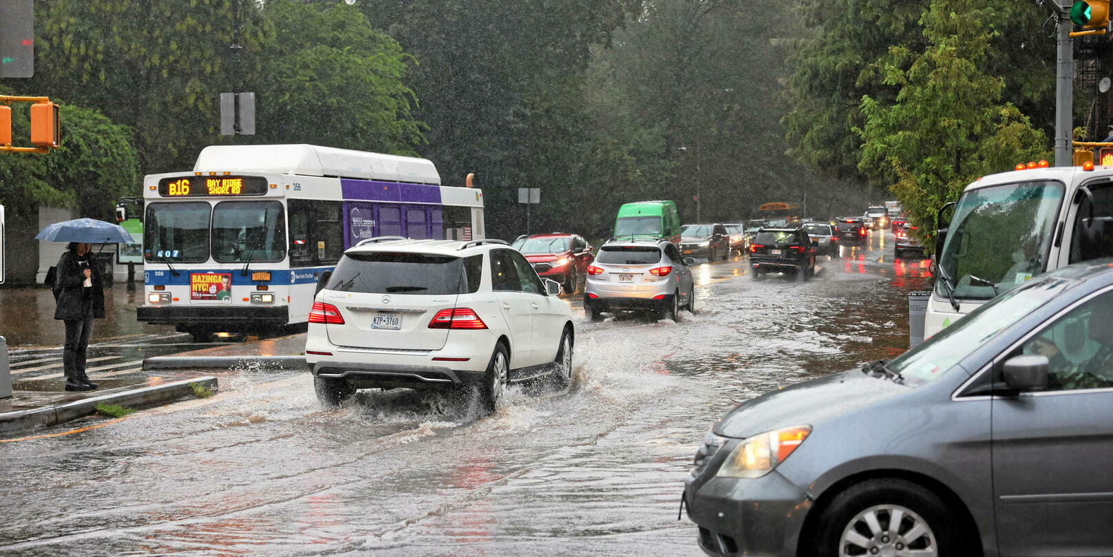 New York flooded by torrential rains