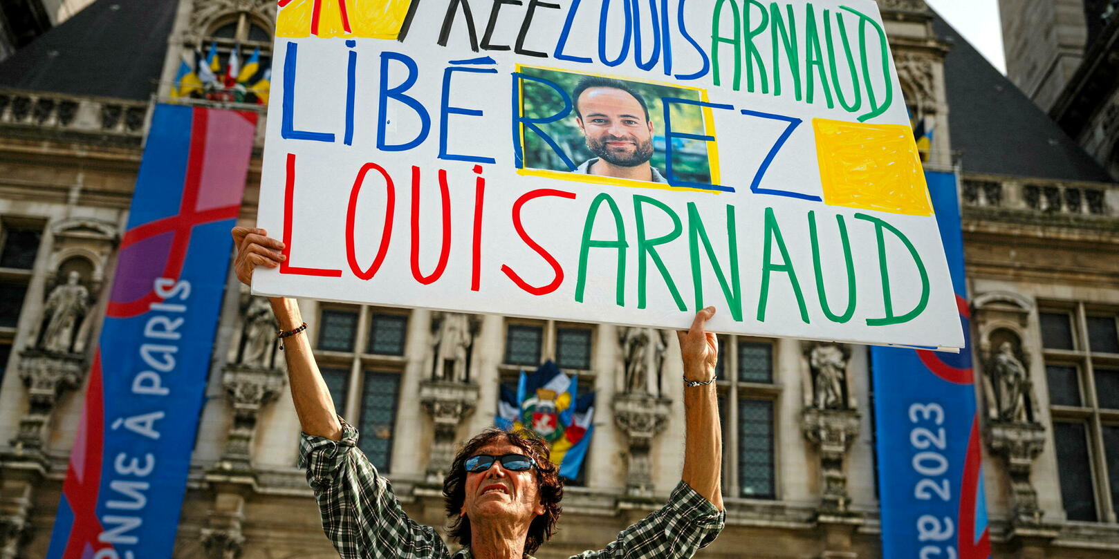 rally to demand the release of a Frenchman