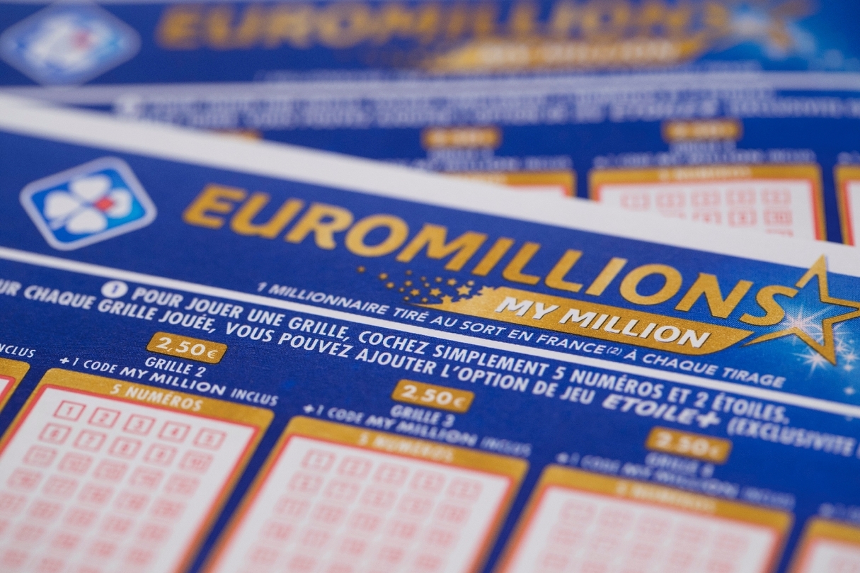 Un couple de Levallois-Perret remporte le jackpot de 130 millions d’euros à l’Euromillions grâce à un rêve prémonitoire