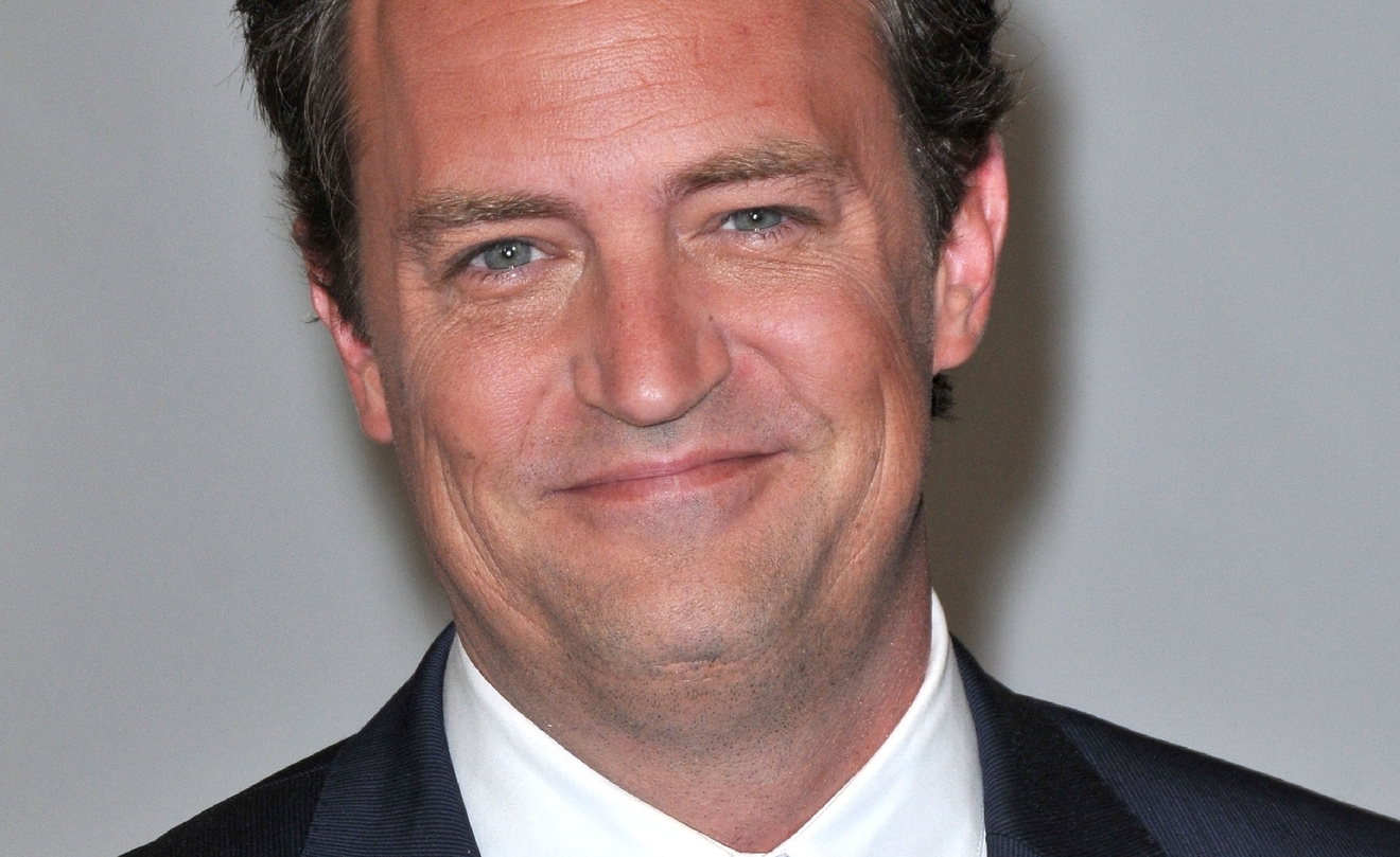 Shock and shower of tributes after the death of Matthew Perry, star of