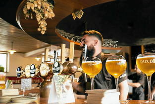 La brasserie Caulier s'installe, jusqu'à la fin de l'année, au cœur de Lille pour faire connaître sa bière Paix Dieu. 
