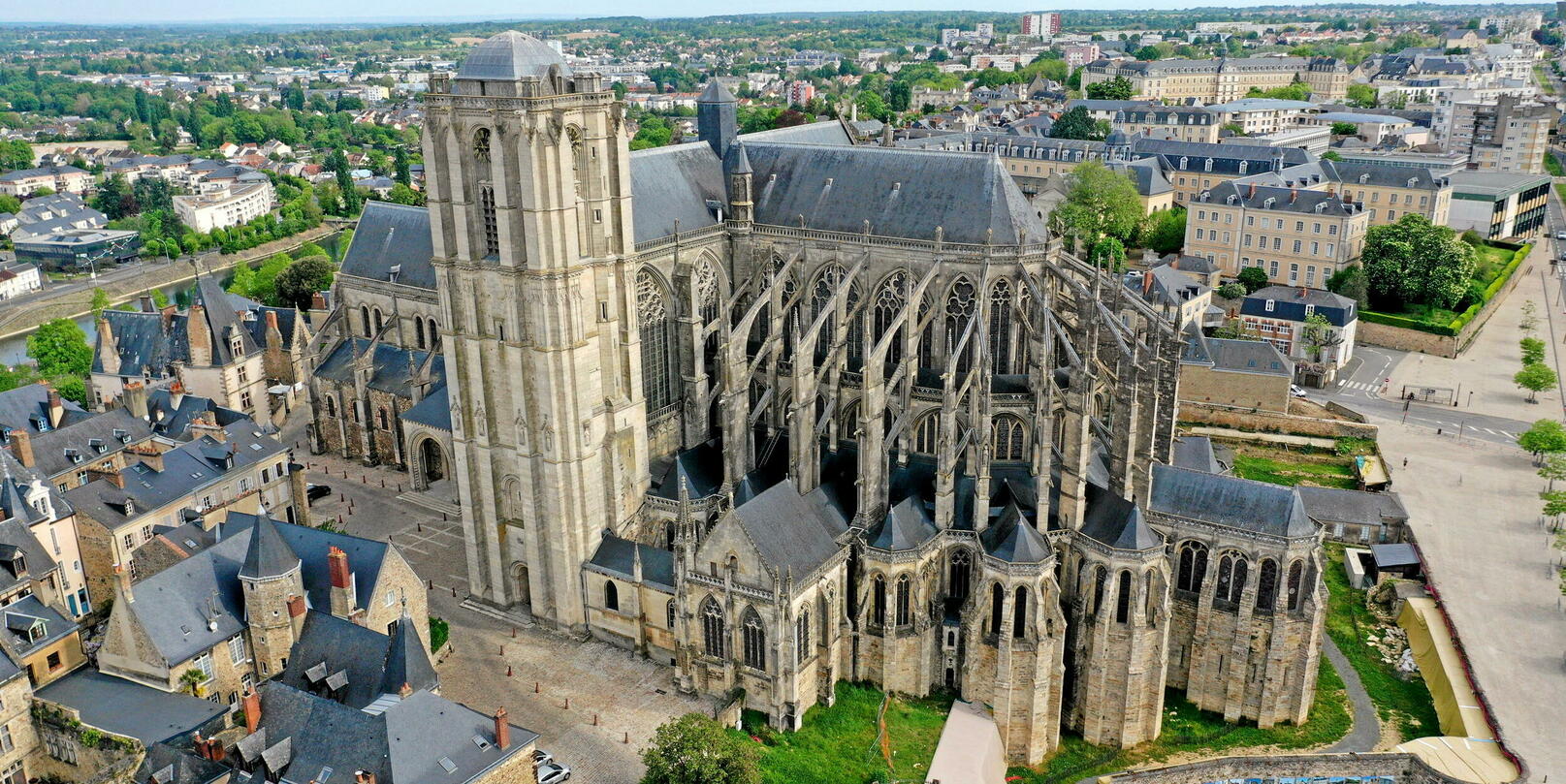 Le Mans Cathedral voted “most beautiful cathedral in France”