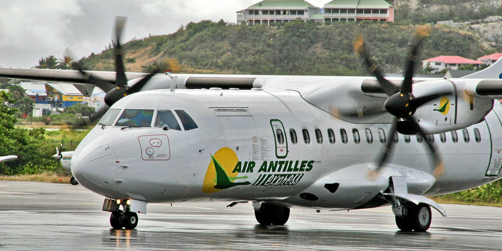 a plane missing off the coast of the Saintes Islands