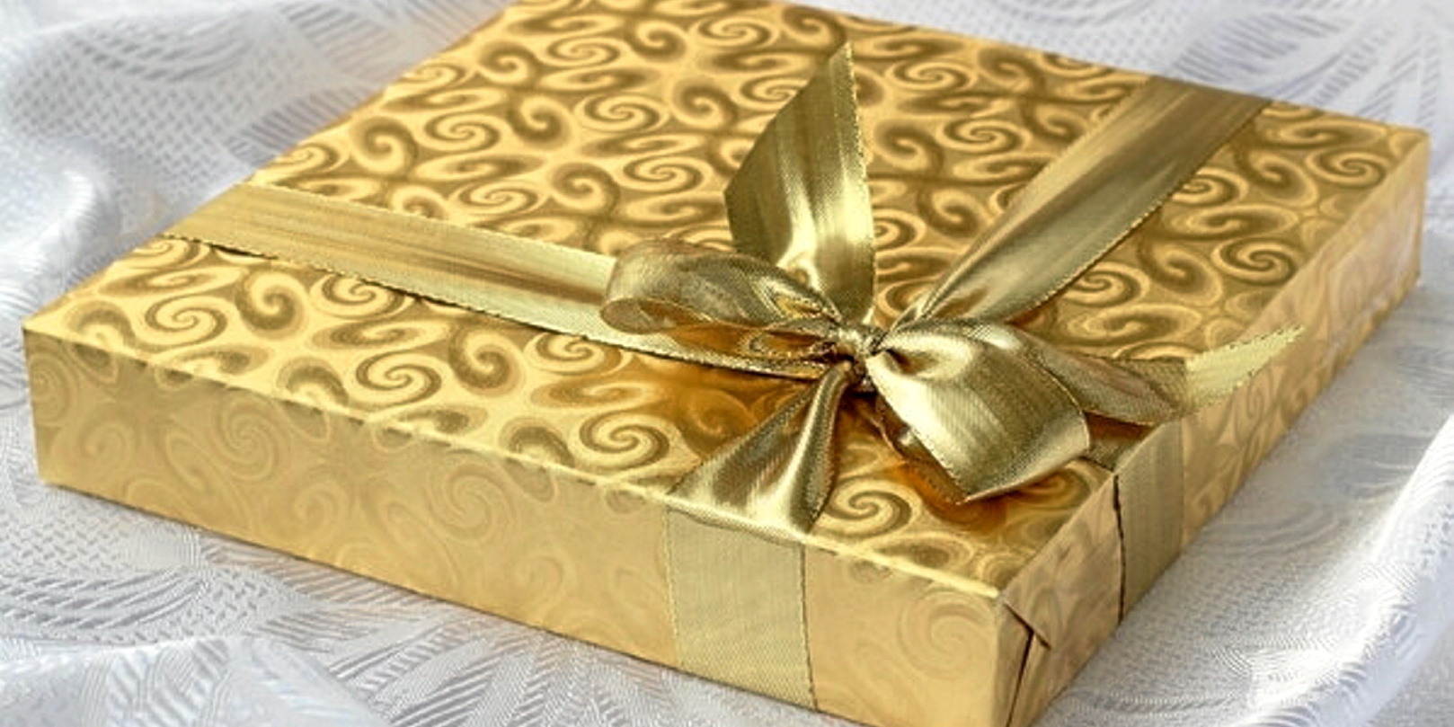 Sac cadeau et sa carte - Le plus rétro des cadeaux pour toi !