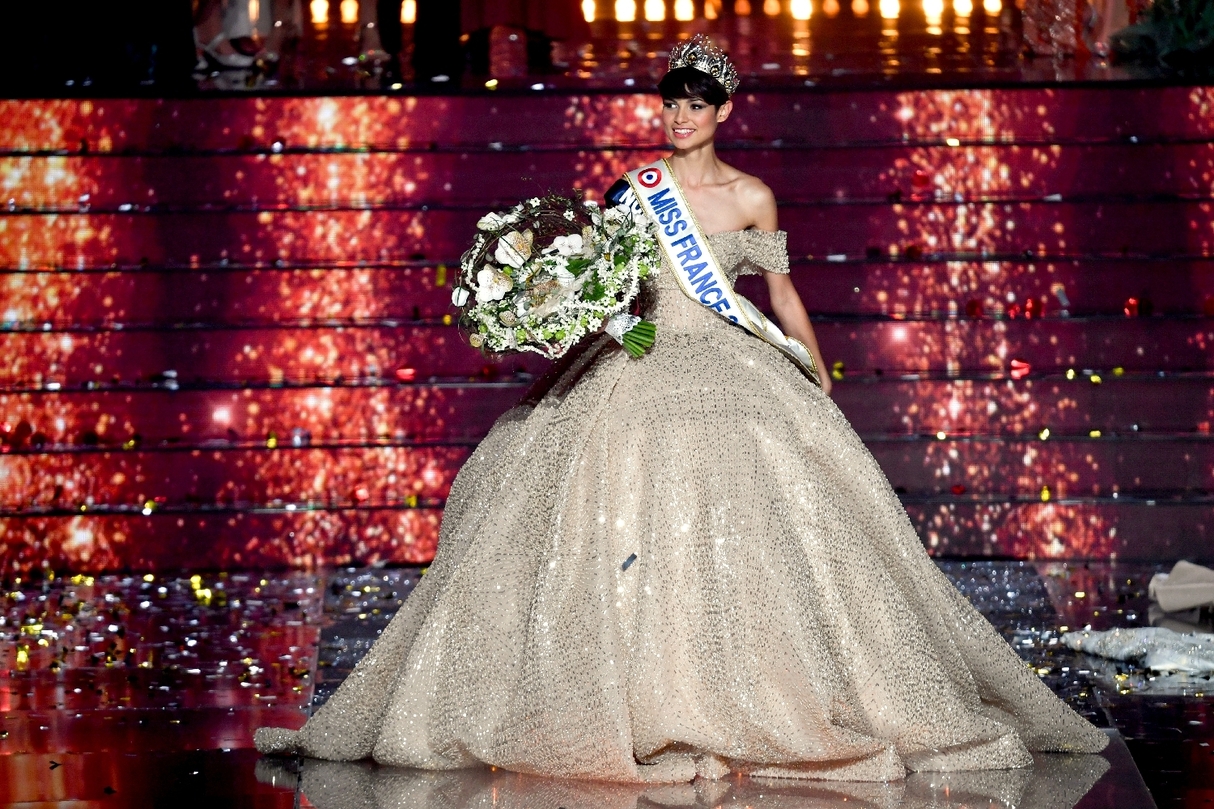 Miss Nord-Pas-de-Calais, élue Miss France 2024 En Revendiquant La ...