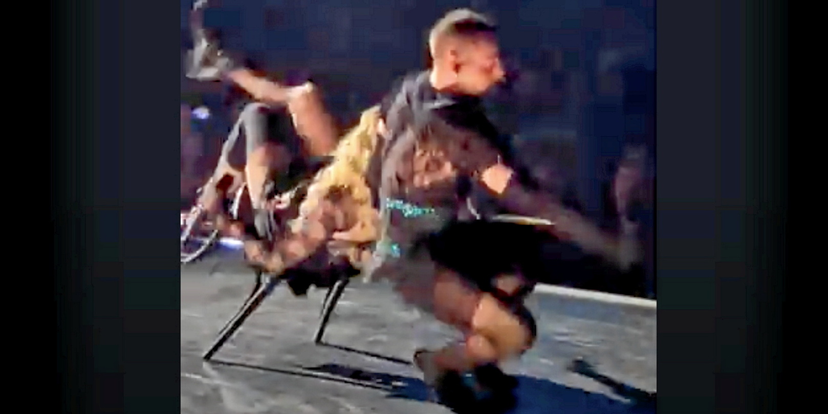 Nouvelle chute pour Madonna sur scène lors de son « Celebration Tour »