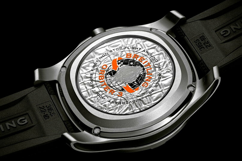 Chaque montre intègre un morceau de la capsule Orbiter 3 
©  Breitling