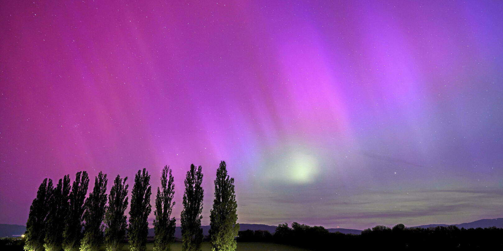 Des aurores boréales observées partout en France, vendredi soir