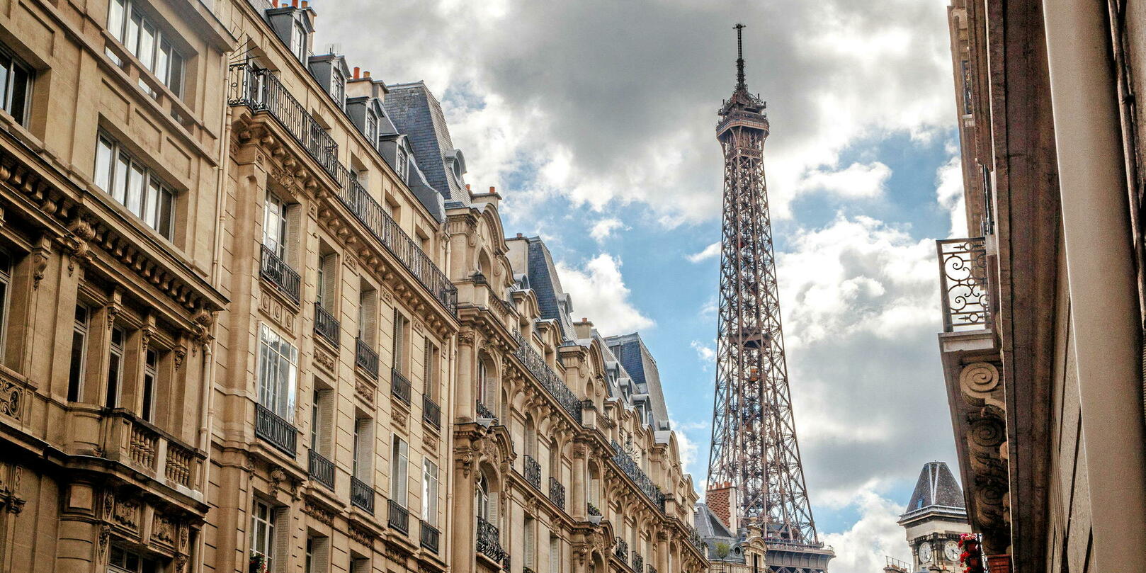 Comment retenir Emily à Paris