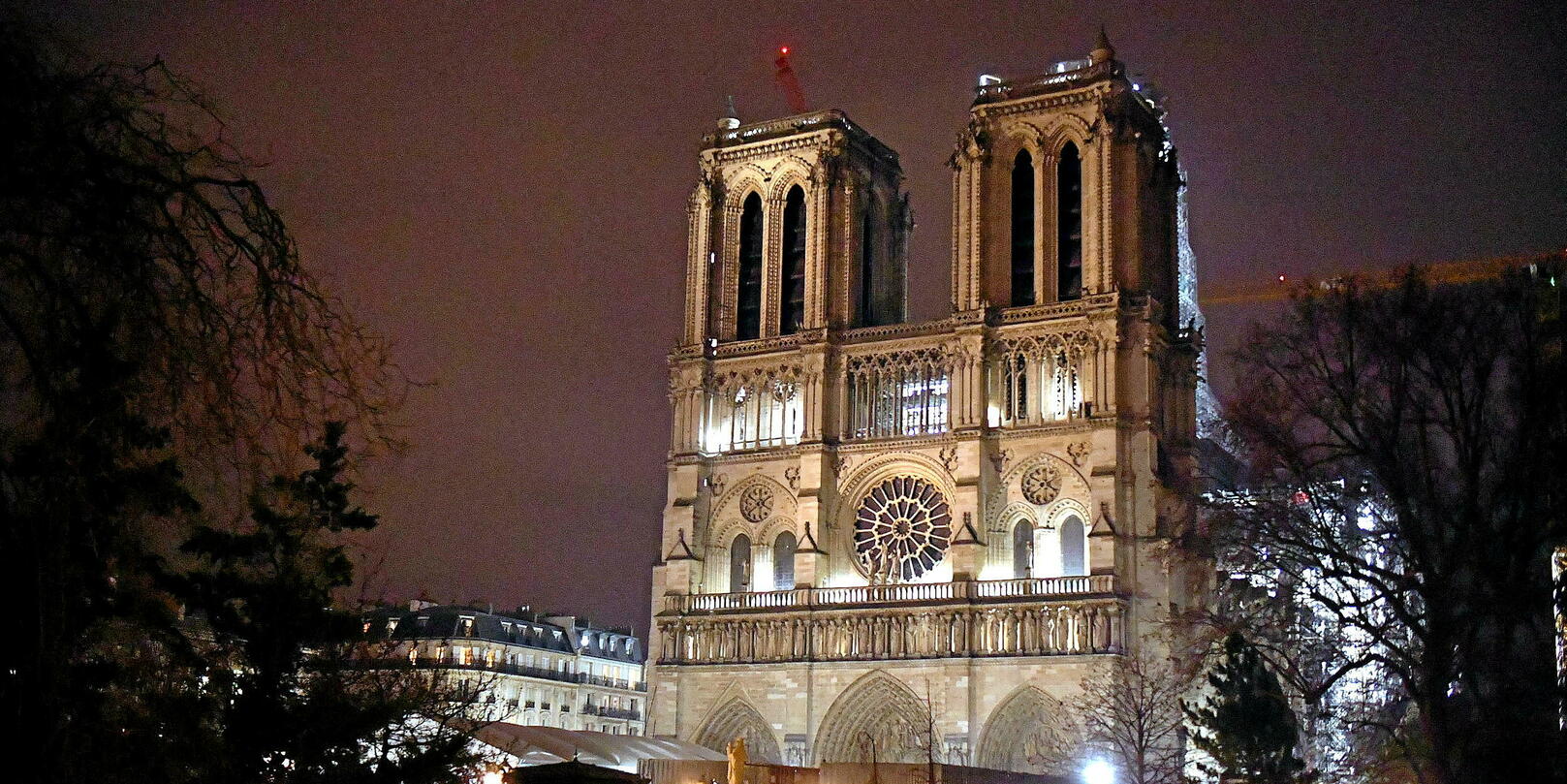 La carrière de transformiste du Père Noël