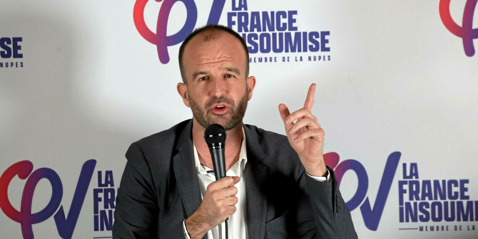 Censure : les Insoumis posent un nouvel ultimatum aux socialistes