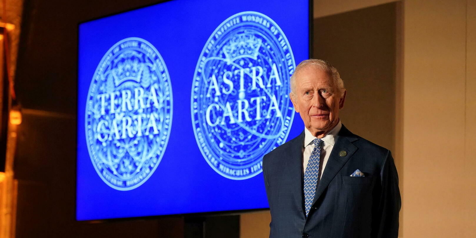Charles III se pose en sauveur du Canada