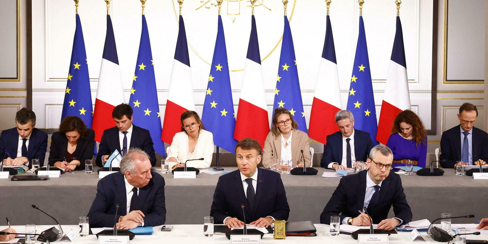 La Ve République se suicide sous nos yeux