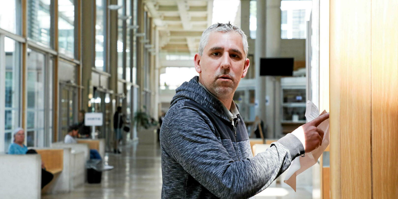 « Les chambres à gaz, on n’en a jamais retrouvé » : l’influenceur TikTok au tribunal