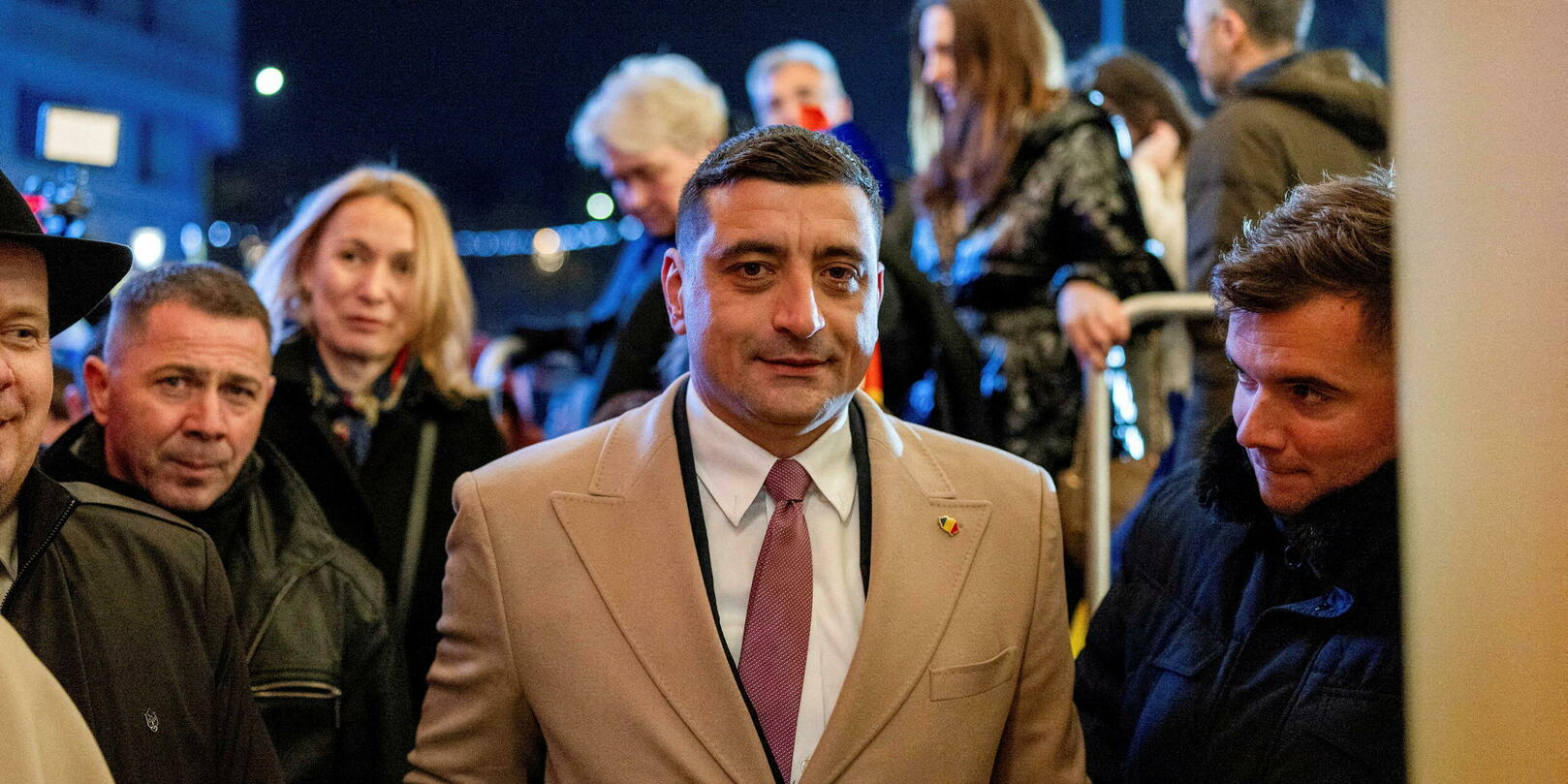 En Roumanie, la droite nationaliste largement en tête du premier tour de la présidentielle