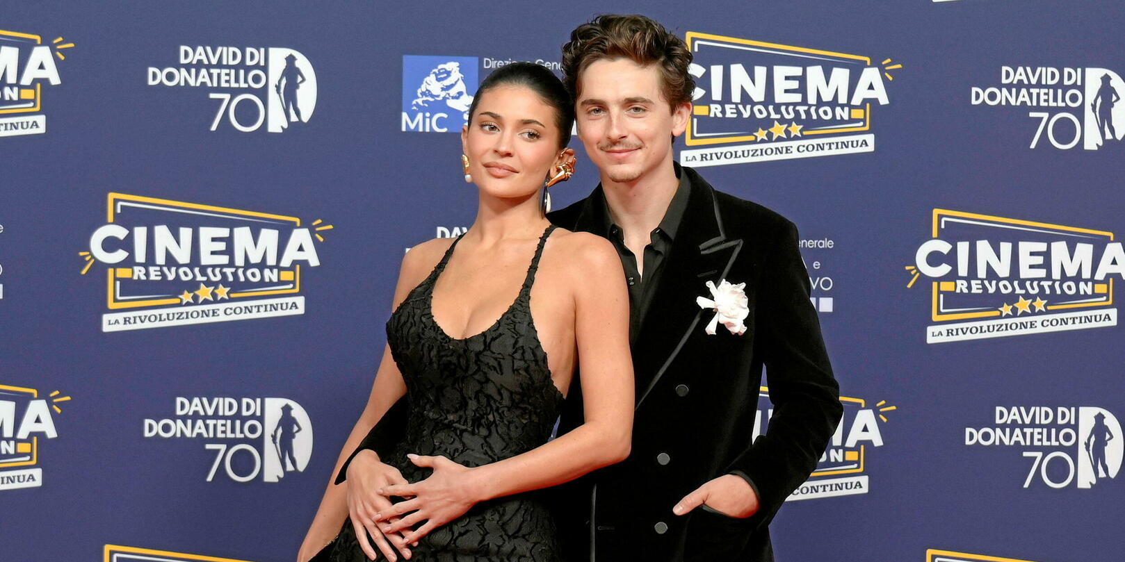 Timothée Chalamet et Kylie Jenner font leur premier tapis rouge en amoureux