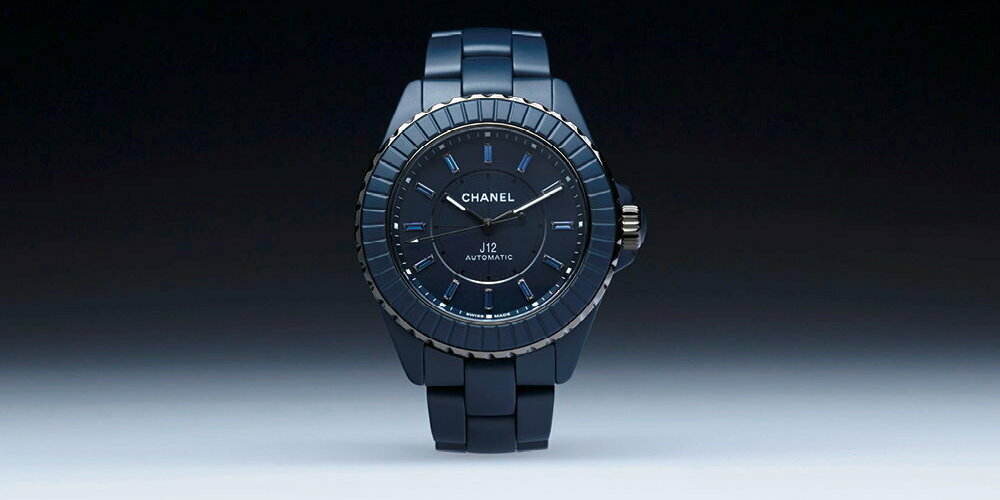 Chanel dompte la céramique pour sa montre J12