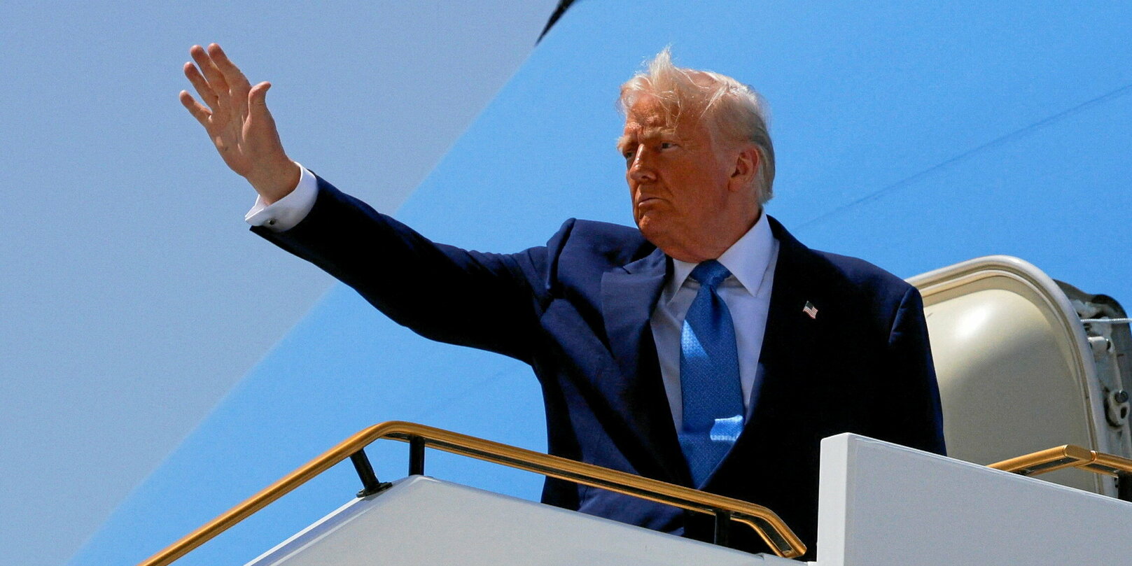 Trump accepte un Boeing du Qatar, les républicains crient au scandale