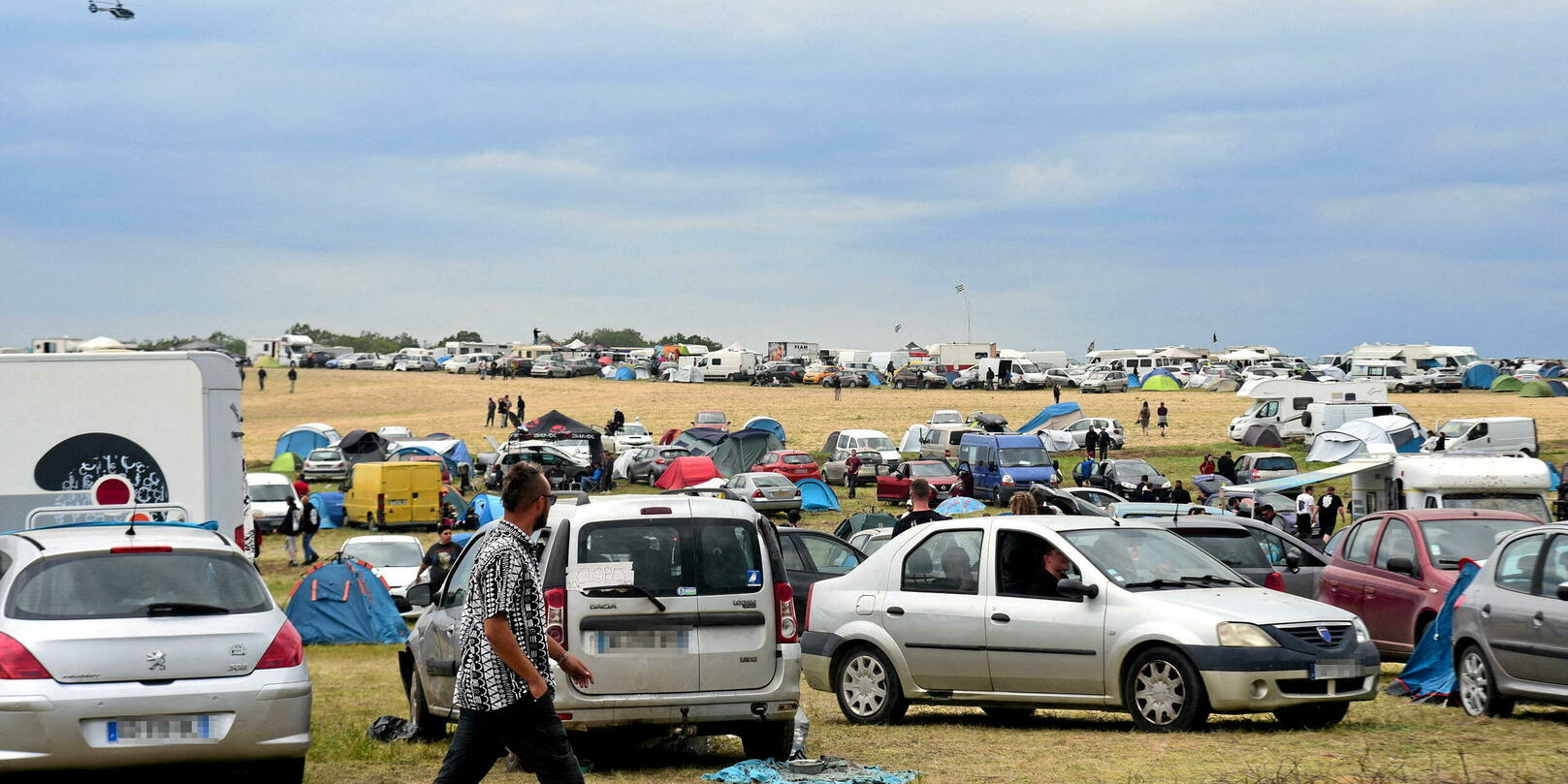 La rave party, cauchemar du monde rural