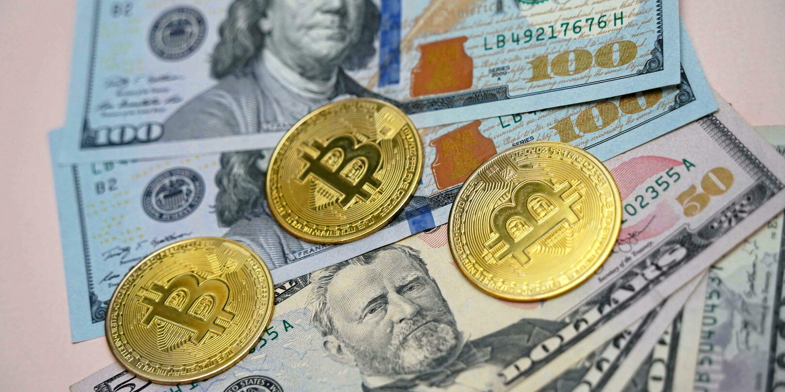 Pourquoi le dollar semble impossible à détrôner